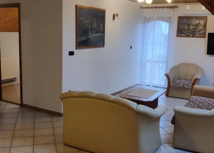 David Apartmanhaz Appartamento *